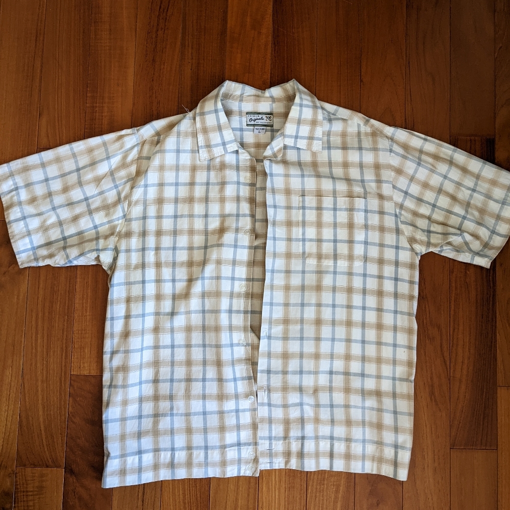 Vintage men's Redsand brand button up shirt from the 1990s